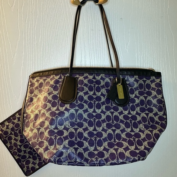 Coach Taxi Tote Signature Coated Canvas Purple Black Zipper Closure Pouch Bag - Picture 8 of 13